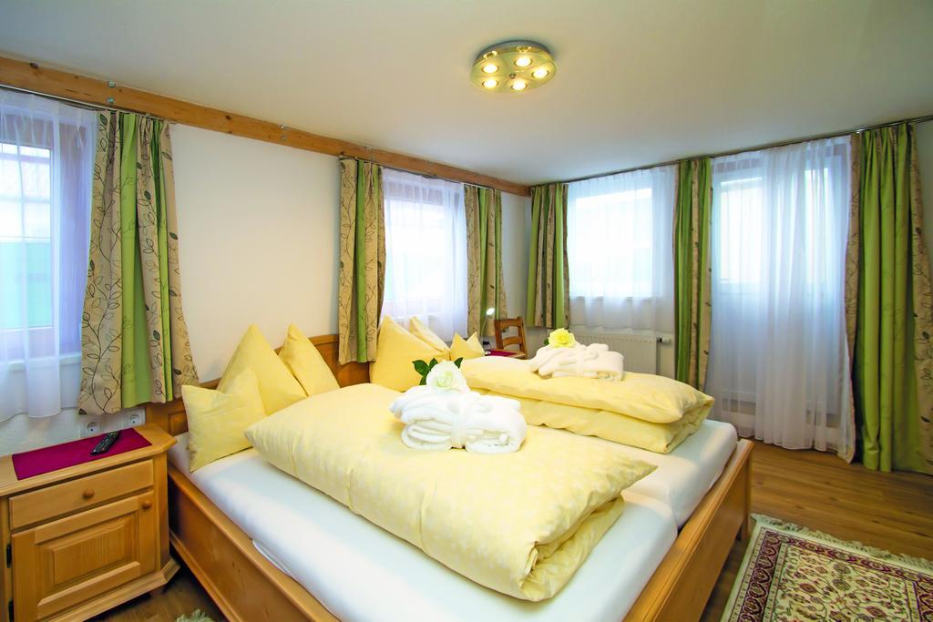 Gertis Ferienwohnung Hochfilzen Szoba fotó