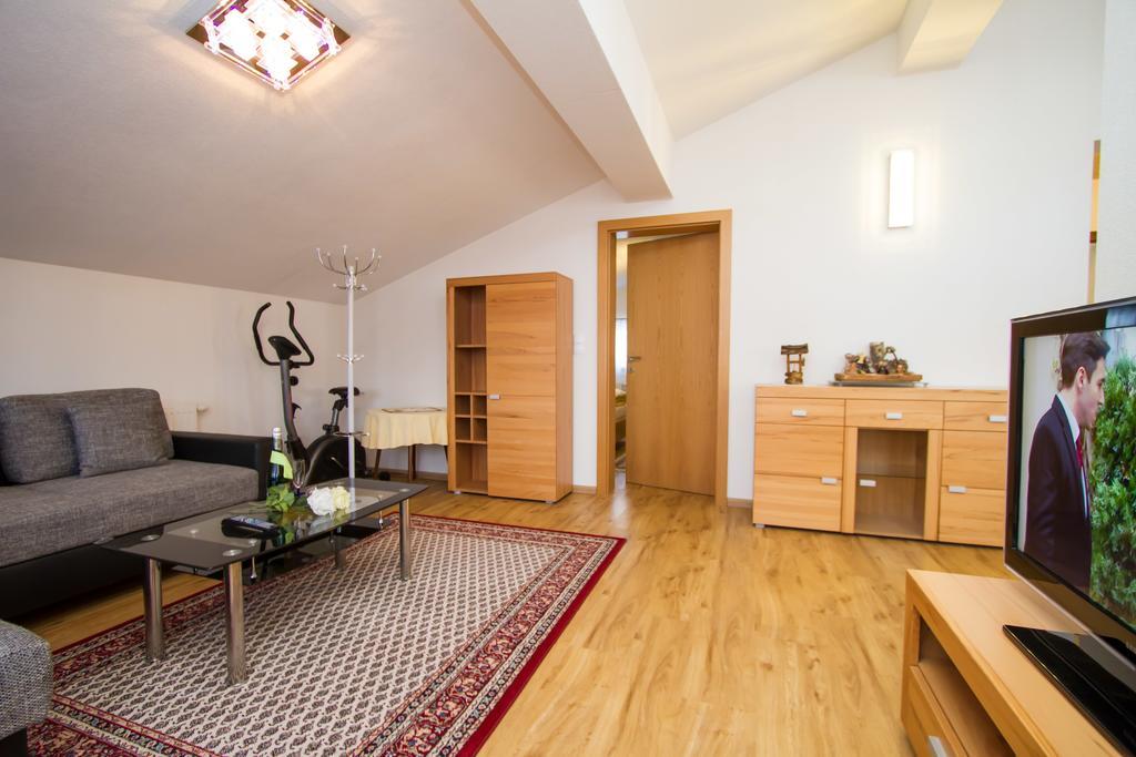 Gertis Ferienwohnung Hochfilzen Szoba fotó